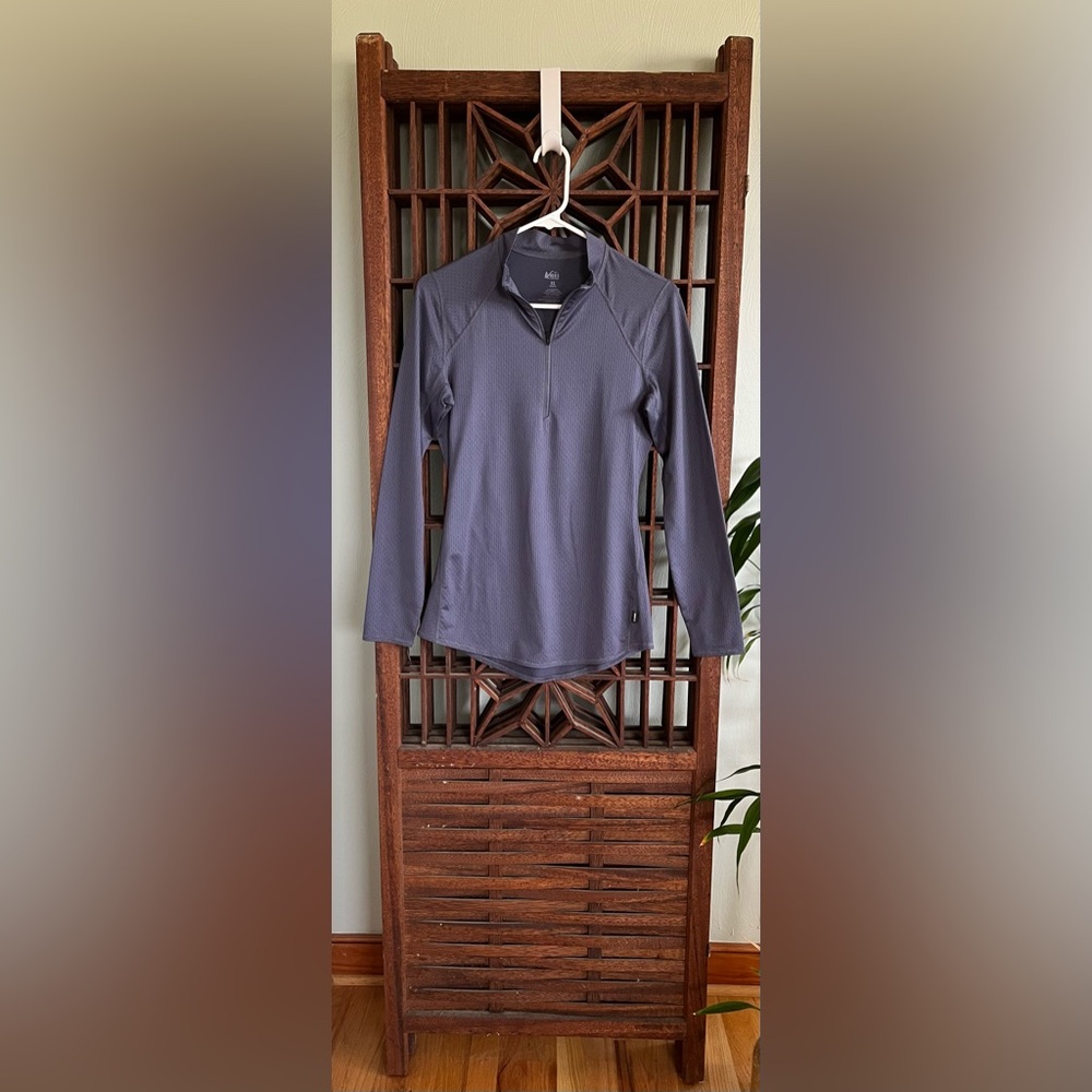 NWOT REI women’s Lightweight Half-Zip Base Layer Top